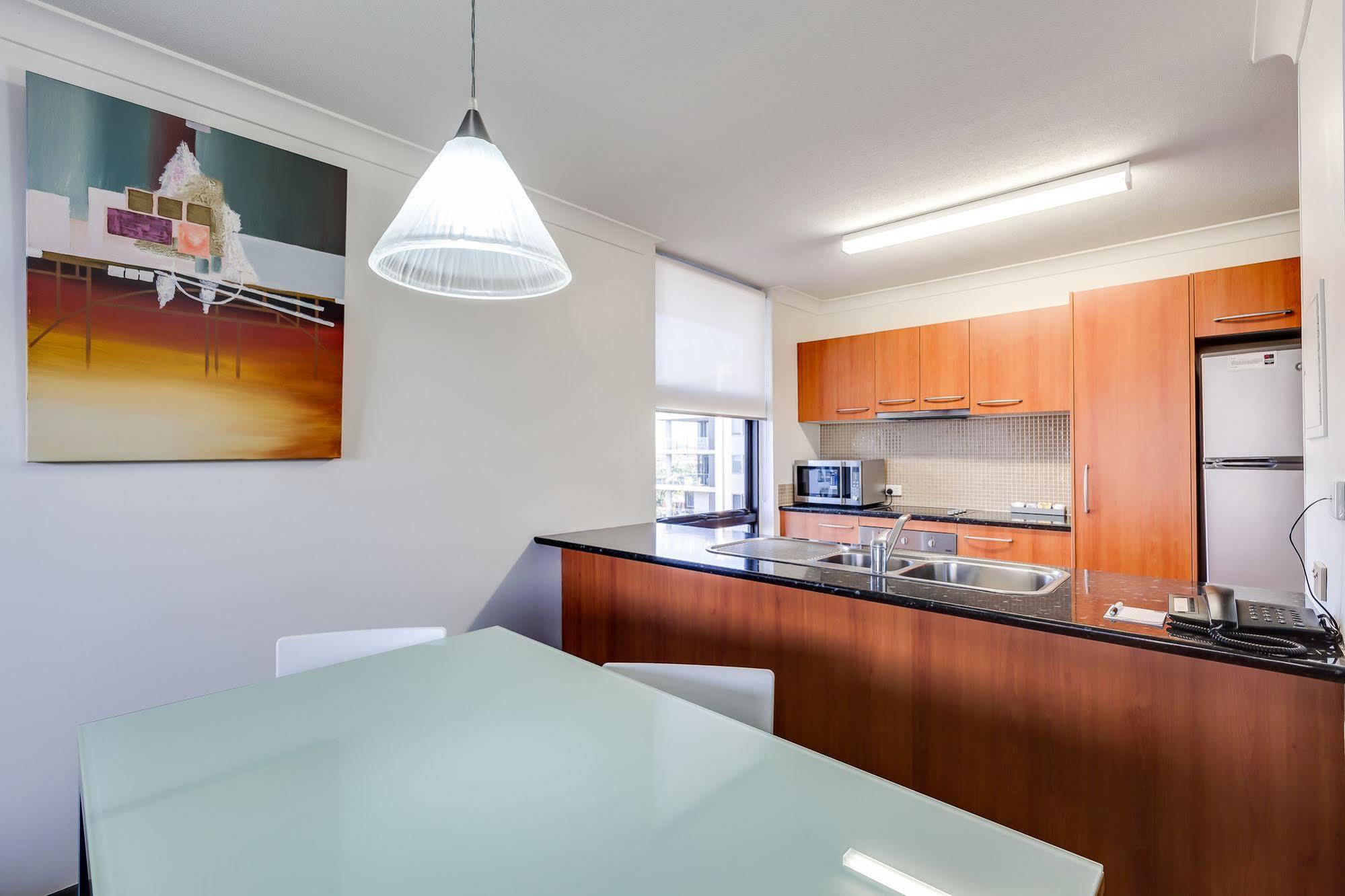 Hillcrest Apartment Hotel Брисбен Экстерьер фото